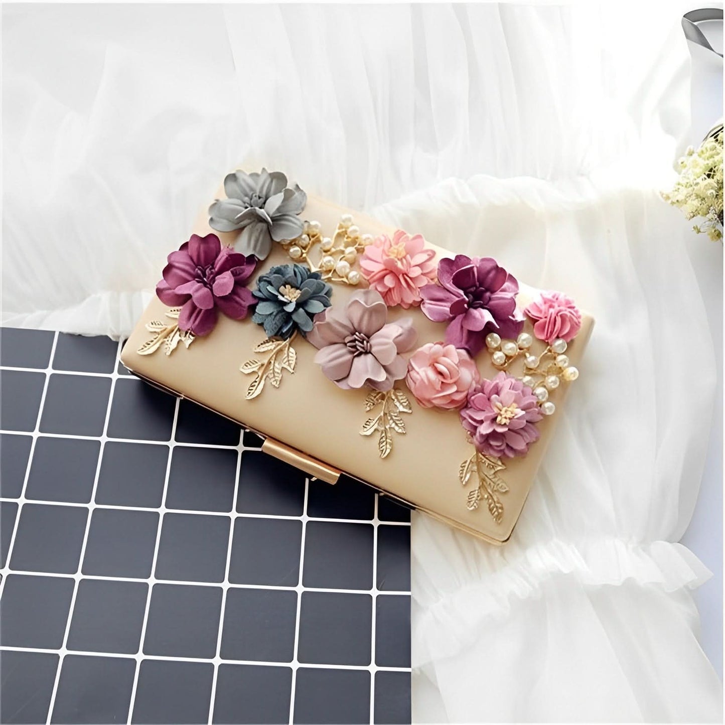 Juliet Evening Flower Clutch Bag - ShopLorca