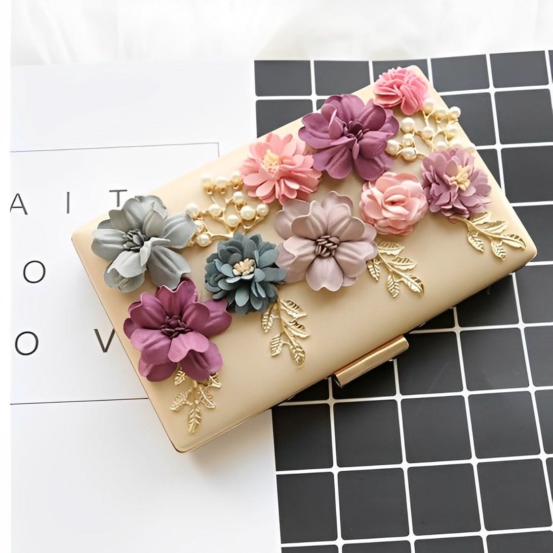 Juliet Evening Flower Clutch Bag - ShopLorca