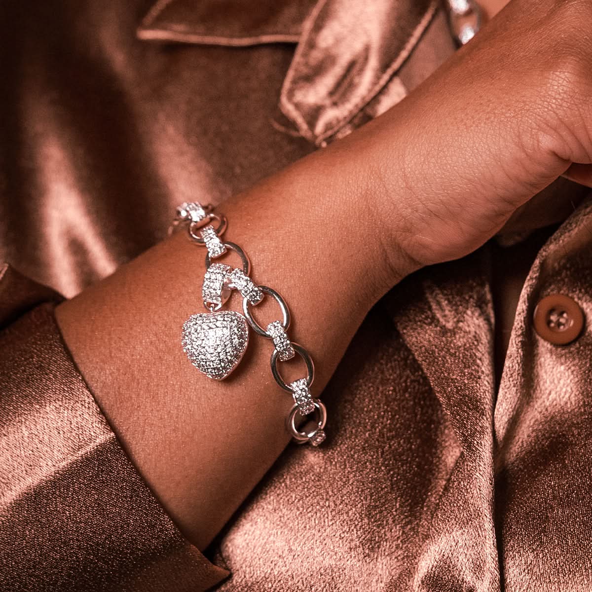 The Hills Heart Pendant Bracelet - ShopLorca